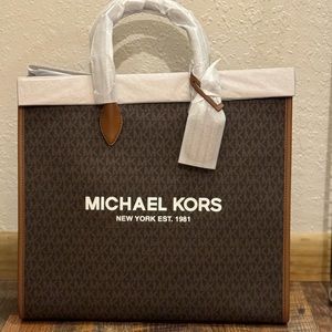 Michael Kors Mirella Large Tote